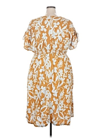 Ava & Viv Casual Dress (view 2)