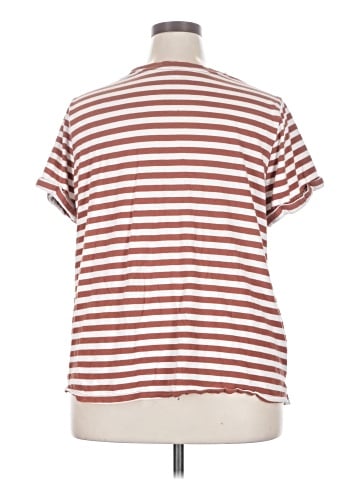 Ava & Viv Short Sleeve T-Shirt (view 2)
