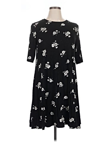 Old Navy Casual Dress (view 1)