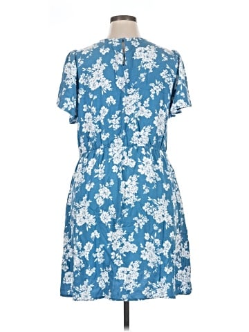 Old Navy Casual Dress (view 2)