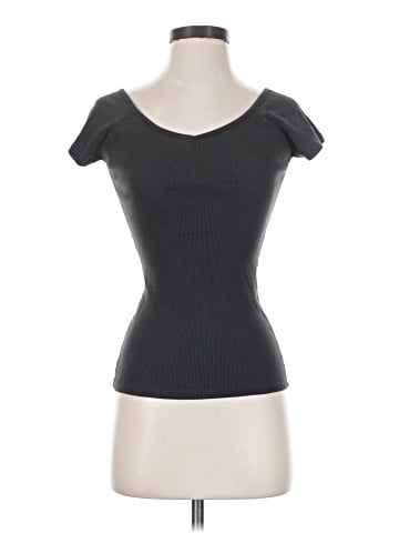 Brandy Melville Short Sleeve Top (view 1)