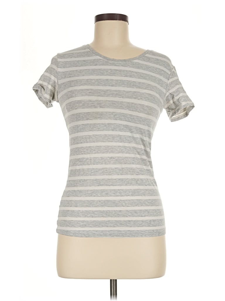 Pre-owned Uniqlo Short Sleeve T-shirt In Gray