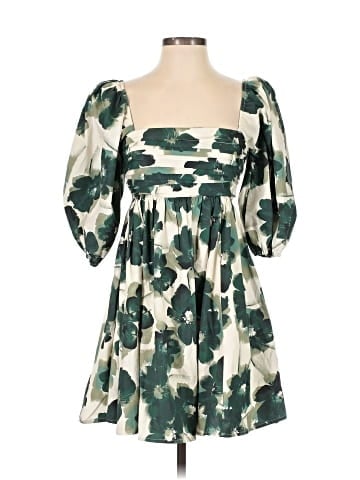 Abercrombie & Fitch Cocktail Dress (view 1)