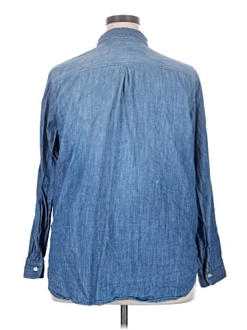 Old Navy Long Sleeve Button-Down Shirt (view 2)