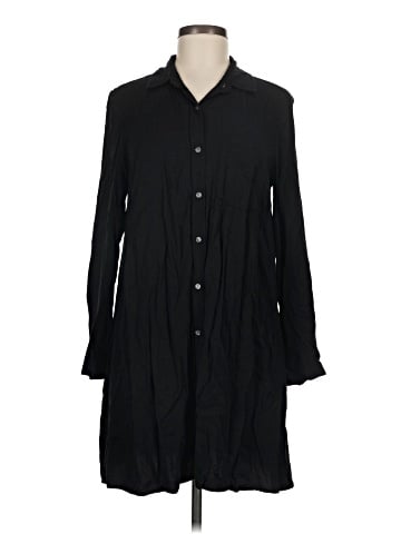 Old Navy Long Sleeve Button-Down Shirt (view 1)