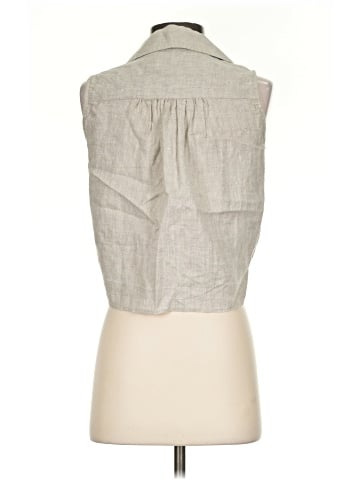 Karen Kane Sleeveless Button-Down Shirt (view 2)