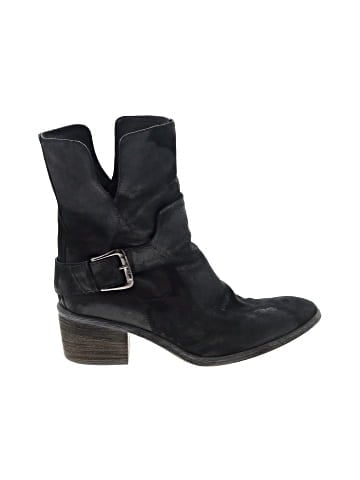 Donald J Pliner Boots (view 1)