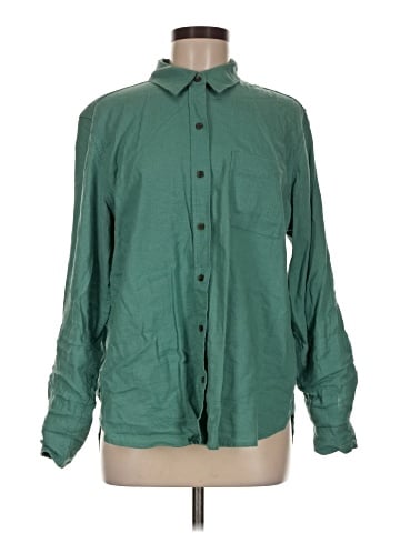 Universal Thread Long Sleeve Button-Down Shirt (view 1)