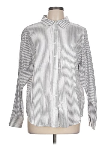 Maurices Long Sleeve Button-Down Shirt (view 1)