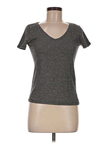 H&M Short Sleeve T-Shirt (view 1)