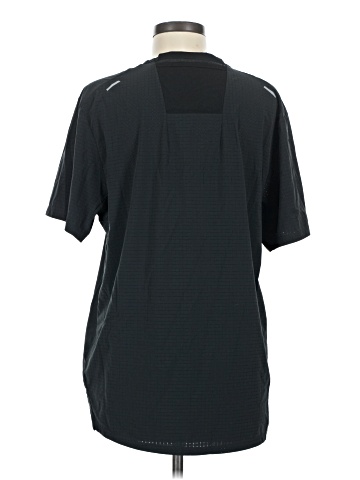 Nike Short Sleeve T-Shirt (view 2)