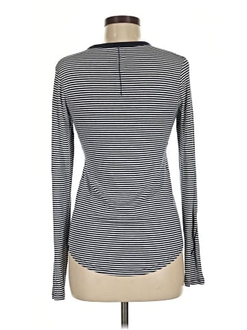 Lululemon Athletica Long Sleeve Turtleneck (view 2)