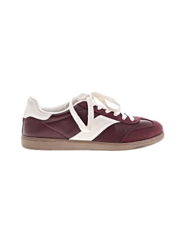 Universal Thread Sneakers (view 1)