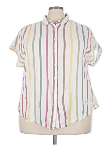 Ava & Viv Short Sleeve Blouse (view 1)