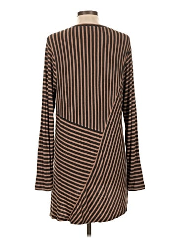 CAbi Long Sleeve Top (view 2)