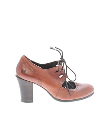 Born Heels (view 1)