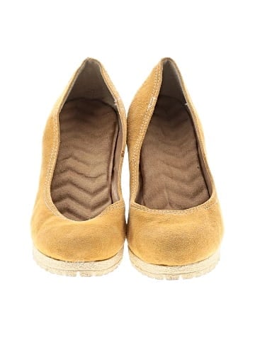 Unbranded Wedges (view 2)