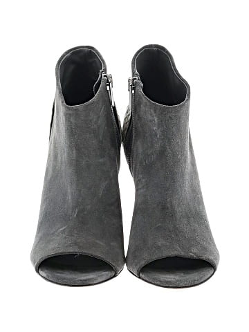 Vince. Ankle Boots (view 2)