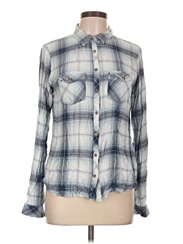 Maurices Long Sleeve Button-Down Shirt (view 1)