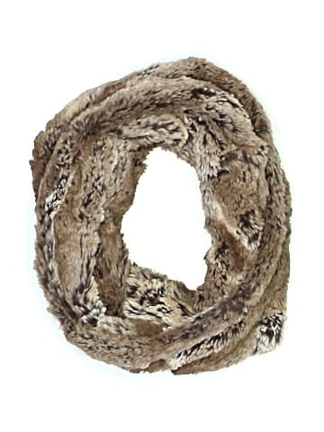 Dylan Scarf (view 1)