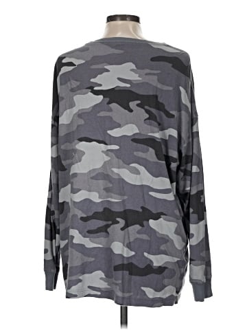 Victoria's Secret Pink Long Sleeve T-Shirt (view 2)