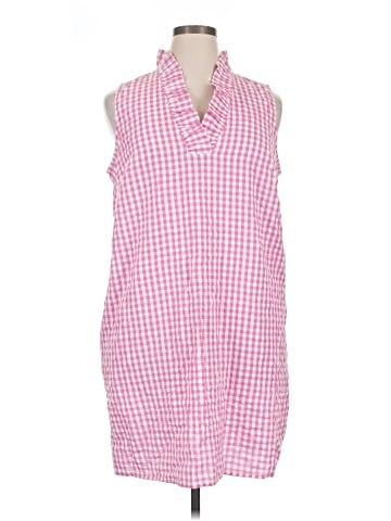Crown & Ivy Casual Dress (view 1)