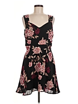 Cupcakes & Cashmere Casual Dress (view 1)