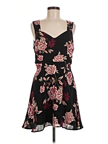 Cupcakes & Cashmere Casual Dress (view 1)