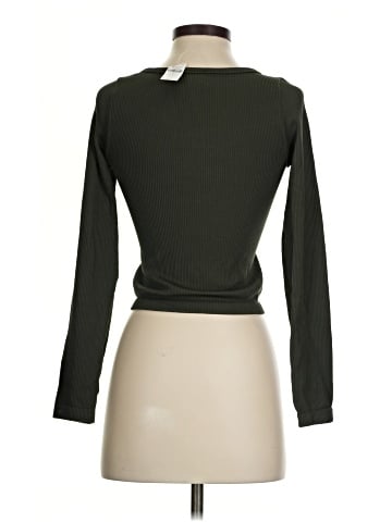 Old Navy Long Sleeve T-Shirt (view 2)