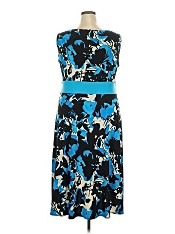 Danny And Nicole Casual Dress (view 2)