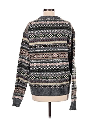 American Eagle Outfitters Pullover Sweater (view 2)