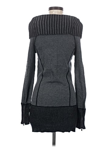 Cache Pullover Sweater (view 2)
