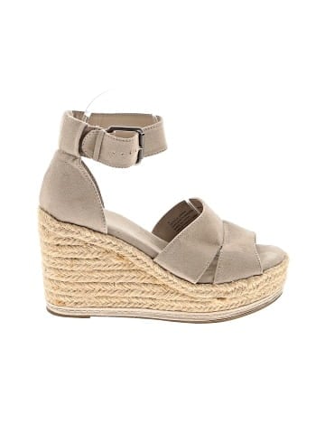 Unbranded Wedges (view 1)