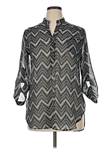 Justify 3/4 Sleeve Blouse (view 1)