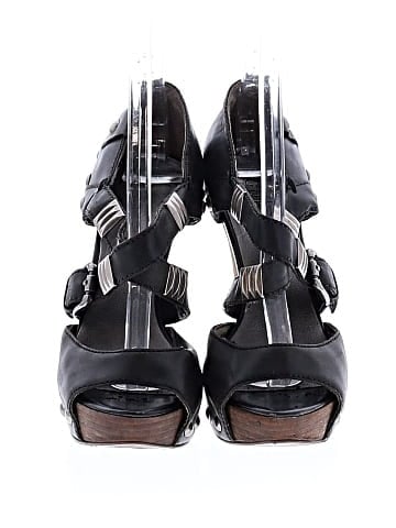 Guess Heels (view 2)