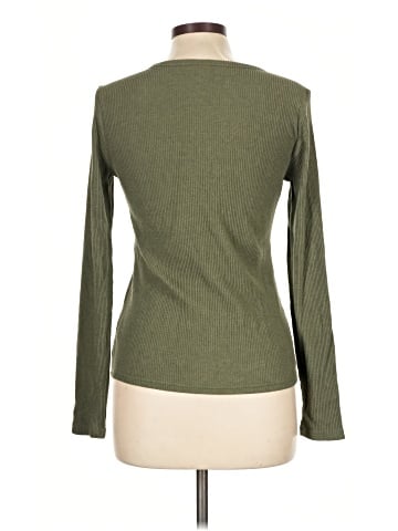 Old Navy Long Sleeve T-Shirt (view 2)