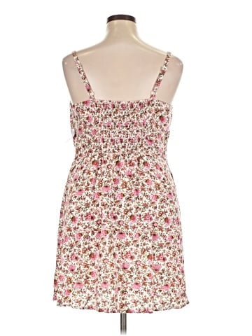 Old Navy Casual Dress (view 2)