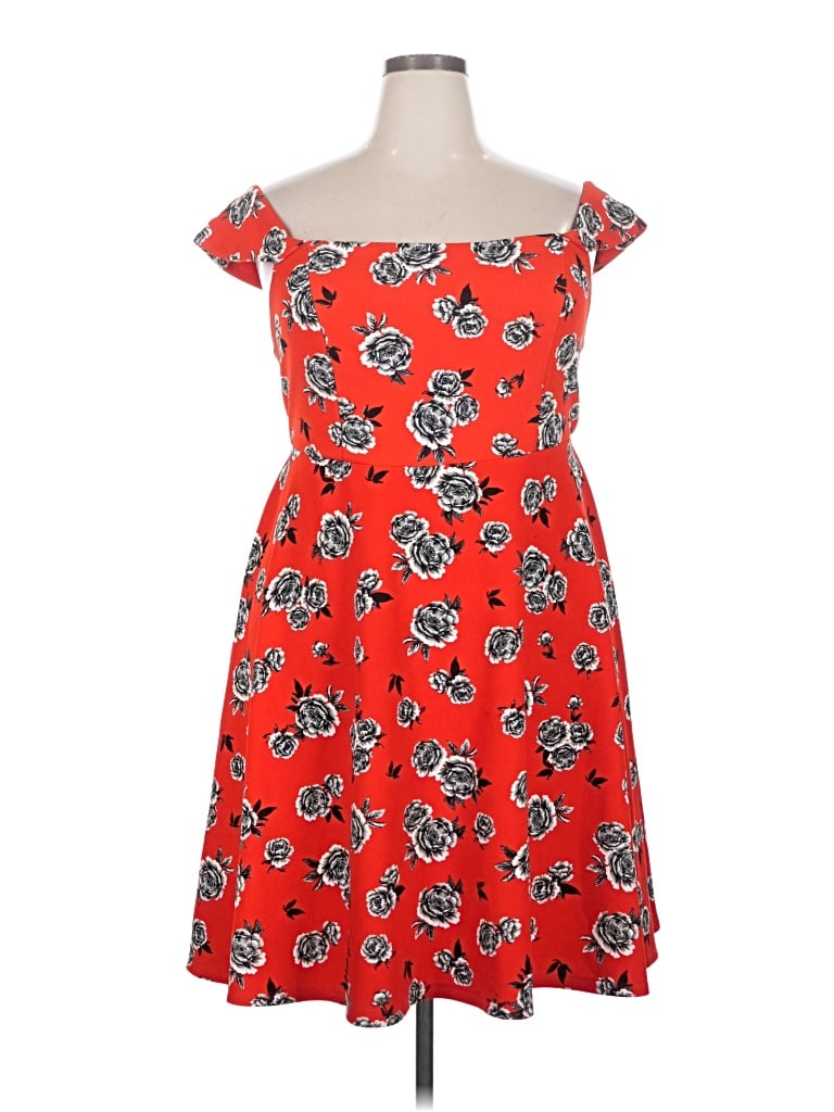 Pre-owned Torrid Casual Dress In Red