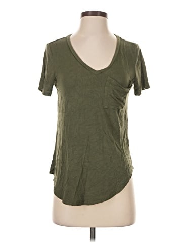Charlotte Russe Short Sleeve T-Shirt (view 1)