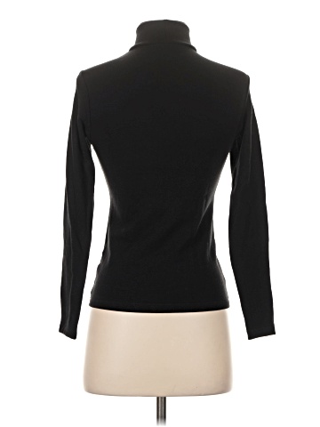 Uniqlo Turtleneck Sweater (view 2)