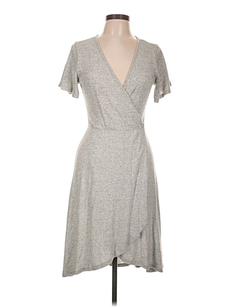 Pre-owned Caution To The Wind Casual Dress In Gray