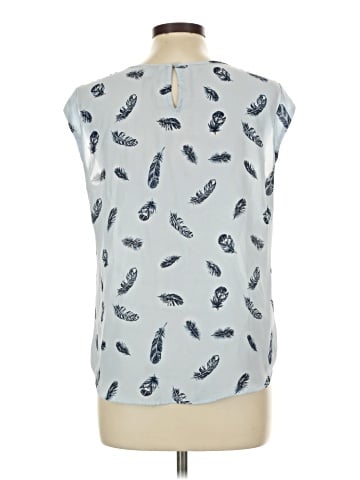 Candie's Sleeveless Blouse (view 2)