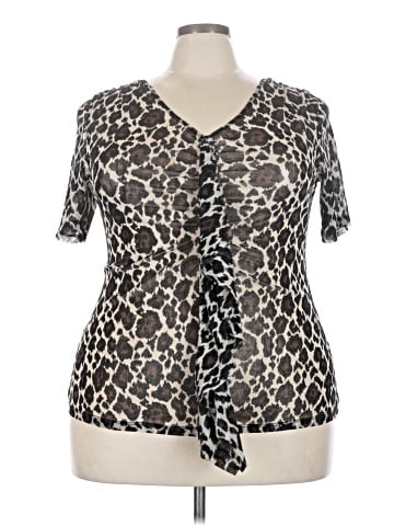 Karen Kane Short Sleeve Top (view 1)