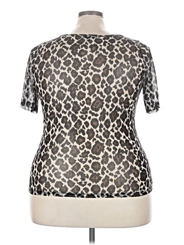 Karen Kane Short Sleeve Top (view 2)