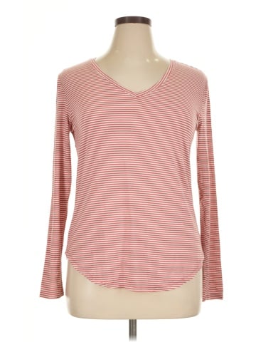 Old Navy Long Sleeve T-Shirt (view 1)