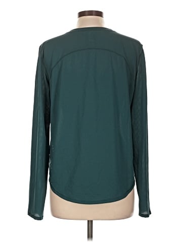 Lululemon Athletica Long Sleeve T-Shirt (view 2)