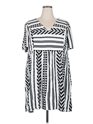 Old Navy Casual Dress (view 1)