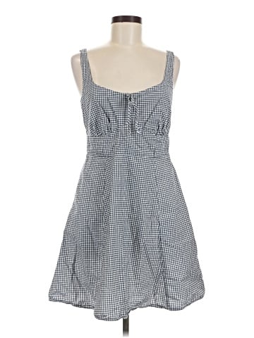 Old Navy Casual Dress (view 1)