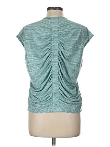 Reebok Sleeveless T-Shirt (view 2)