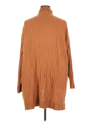 CW Classics Cardigan (view 2)